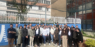 Group photo of the Master's seminar International Coworking and Entrepreneurial Management, which took place in Paris in summer semester 2024.