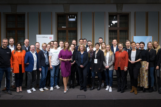 Group picture of the final at the Digital Future Challenge