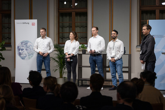 Presentation of TUSolar team