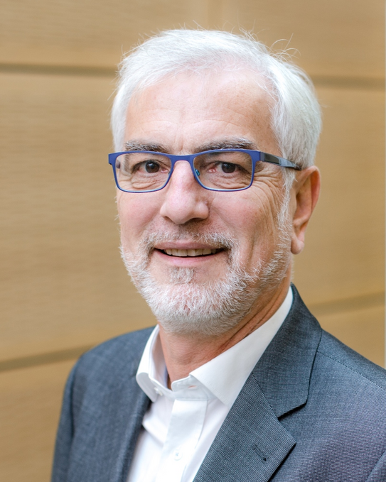 Foto Prof. Dr. Johannes Weyer