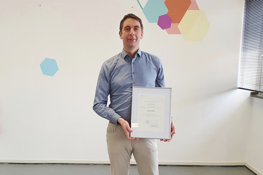 Foto Verleihung Lehrpreis 2021 an Prof. Dr. Jens Rowold Foto Verleihung Lehrpreis 2021 an Prof. Dr. Jens Rowold