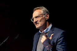 Foto der in der Bildunterschrift genannten Personen