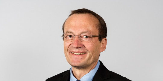 Foto Prof. Dr. Kornelius Kraft