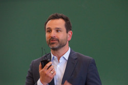 Dekan Herr Prof. Dr. Strese