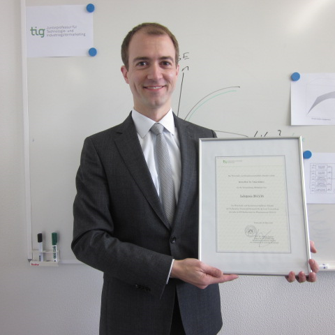 Verleihung des Fakultätspreises an JProf. Dr. Tobias Schäfers