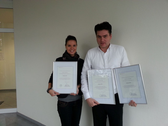 Foto Verleihung Lehrpreis 2013 an JProf. Dr. Stefanie Paluch und Prof. Dr. Andreas Engelen