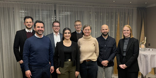 The photo of the award ceremony shows the winners, their supervisors, and the sponsors (from left to right): Boban Petrovic, Steffen Strese, Ole Zabolitzky, Negin Ghaffaripour, Andreas Hoffjan, Tessa Flatten, Steffen Leininger (TMC), and Lea Saphörster.