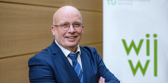 Photo Prof. Dr. Andreas Liening Photo Prof. Dr. Andreas Liening