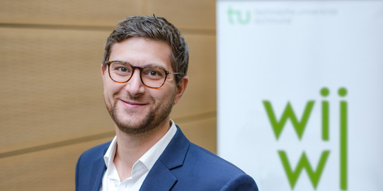 Photo JProf. Dr. Manuel Wiesche Photo JProf. Dr. Manuel Wiesche