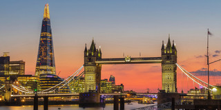 Tower Bridge bei Sonnenuntergang