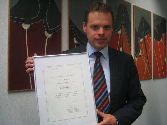 Foto Verleihung Lehrpreis 2010 an Prof. Dr. Peter Witt Foto Verleihung Lehrpreis 2010 an Prof. Dr. Peter Witt