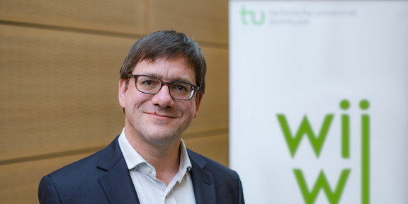 Photo Prof. Dr. Bernhard Kresse Photo Prof. Dr. Bernhard Kresse
